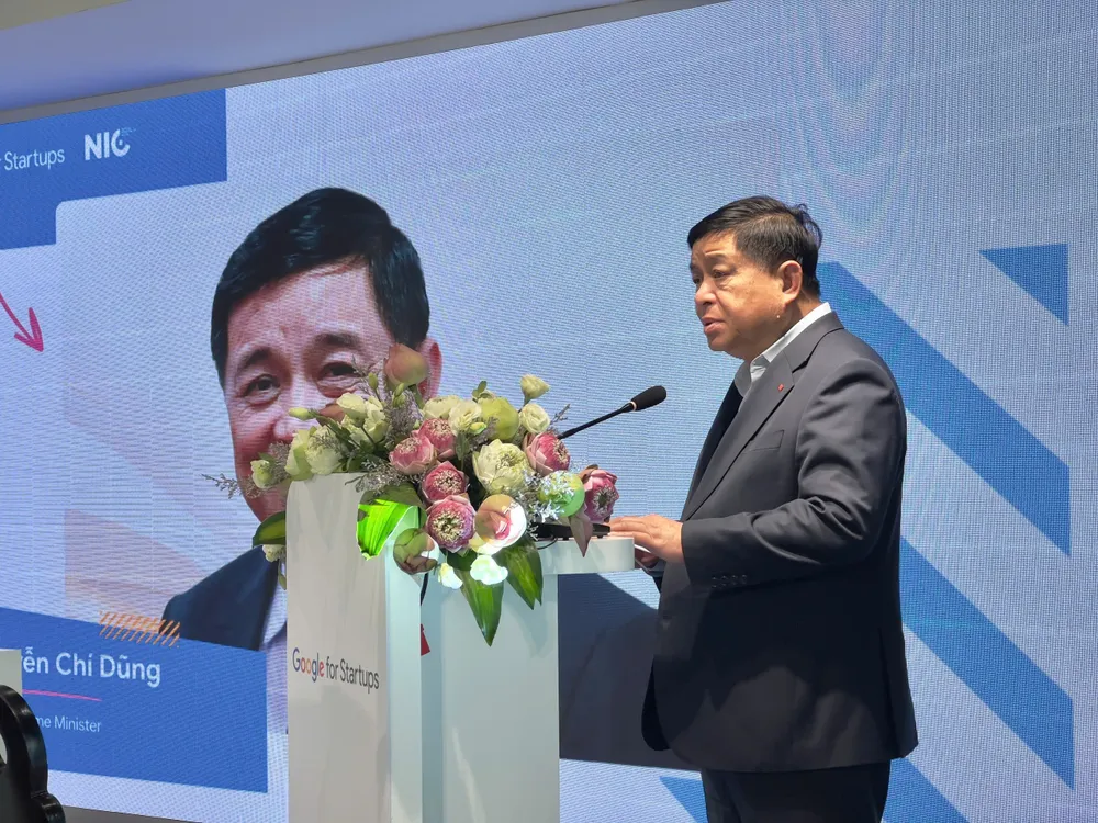 Phó Thủ tướng Nguyễn Chí Dũng phát biểu tại sự kiện. Ảnh: NGỌC DIỆP 1806PhoTT.jpg