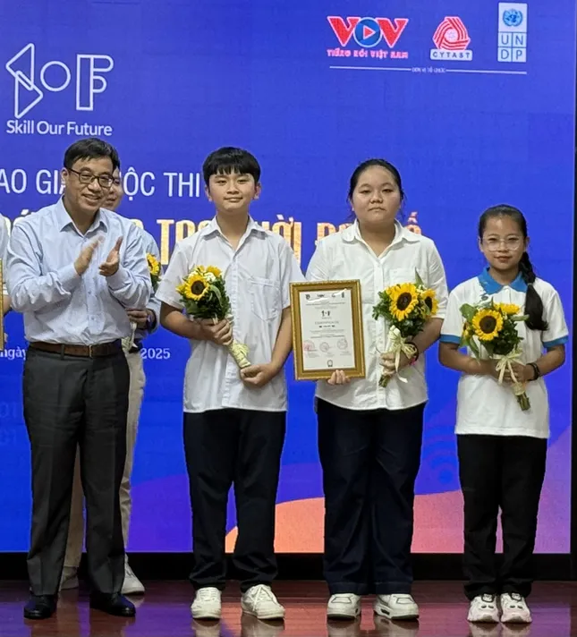 Ứng dụng AI chăm sóc sức khỏe tinh thần đạt giải nhất thi đổi mới sáng tạo thời đại số ảnh 2