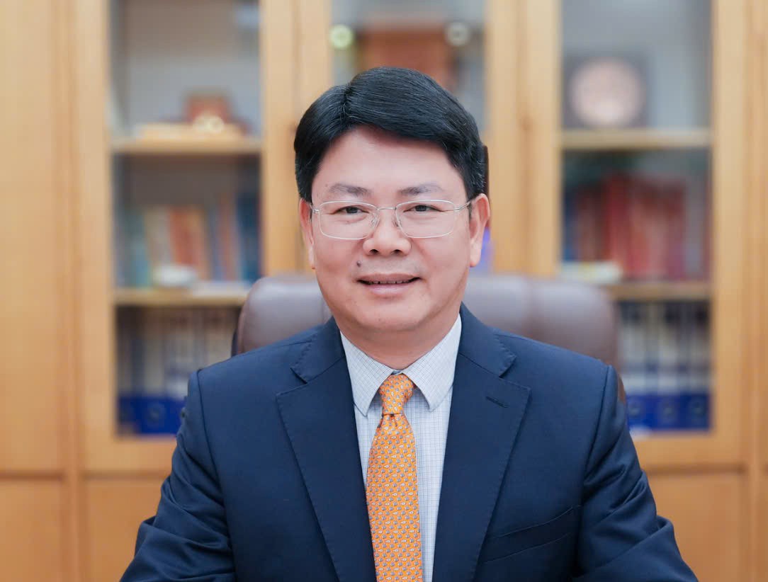 Ứng dụng trí tuệ nhân tạo để giải đáp các vấn đề pháp luật 1 Thứ trưởng Bộ Tư pháp Nguyễn Thanh Tịnh.