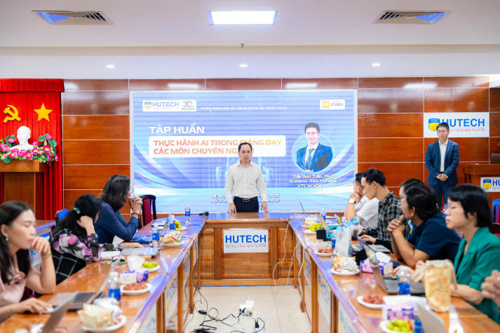 Giảng viên HUTECH ứng dụng AI trong giảng dạy, bắt nhịp chuyển đổi số 1 Giảng viên HUTECH ứng dụng AI trong giảng dạy, bắt nhịp chuyển đổi số 11