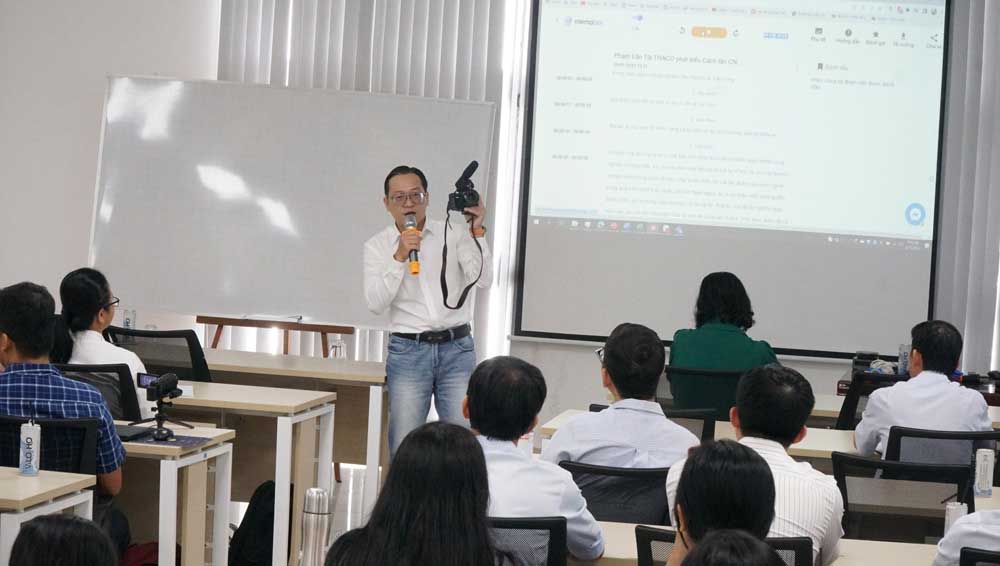 Hội Nhà báo tỉnh Vĩnh Long thường xuyên phối hợp tổ chức các lớp tập huấn nâng cao kỹ năng cho phóng viên ứng dụng công nghệ số trong công việc.