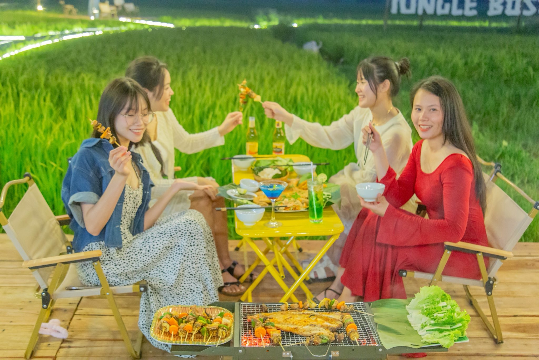 Du lịch Quảng Bình chinh phục gen Z bằng cảm xúc và trải nghiệm 1 496939277_1117868760359865_8971163996618416724_n.jpg