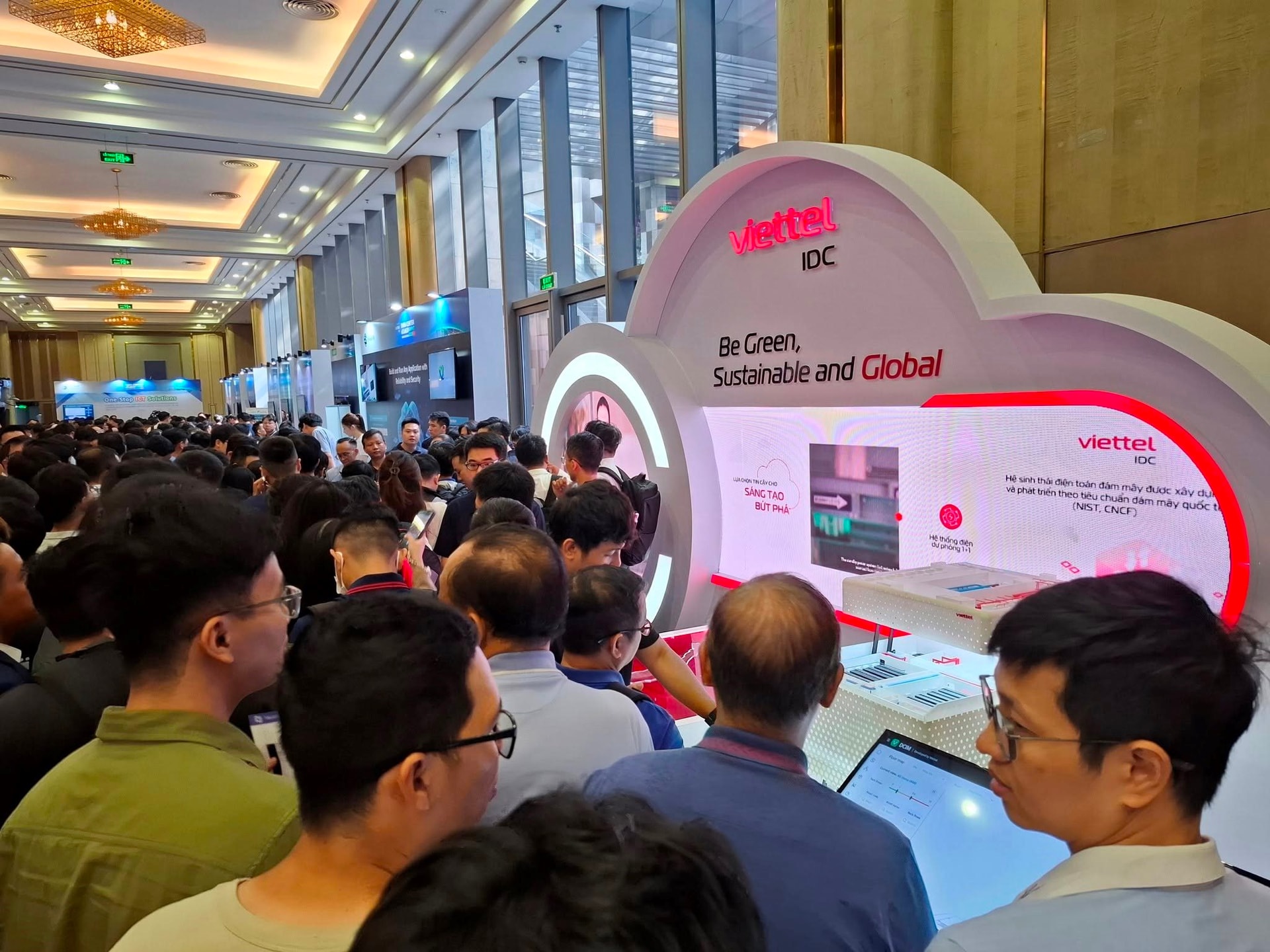 “Bộ não vận hành mới” của nền kinh tế 3 511198925_9787917128003139_2428037232383507570_n.jpeg