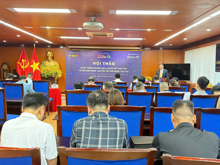 Trí tuệ nhân tạo AI có thể giống nhau, nhưng người dùng tạo ra khác biệt 2 Toàn cảnh hội thảo "Phát triển nguồn lực và lễ ký kết hợp tác về đổi mới sáng tạo và trí tuệ nhân tạo (AI)”.
