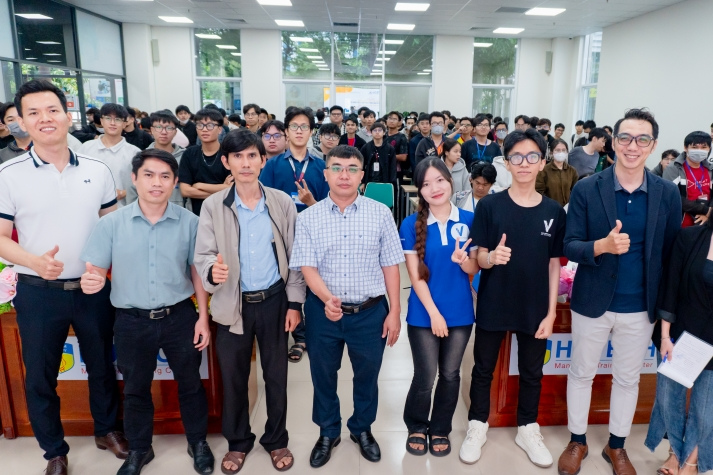 Phát triển phần mềm thời AI: Sinh viên Công nghệ thông tin chủ động bắt nhịp xu hướng mới 91