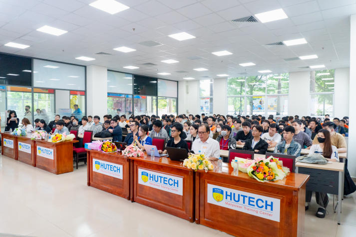 Phát triển phần mềm thời AI: Sinh viên Công nghệ thông tin chủ động bắt nhịp xu hướng mới 44