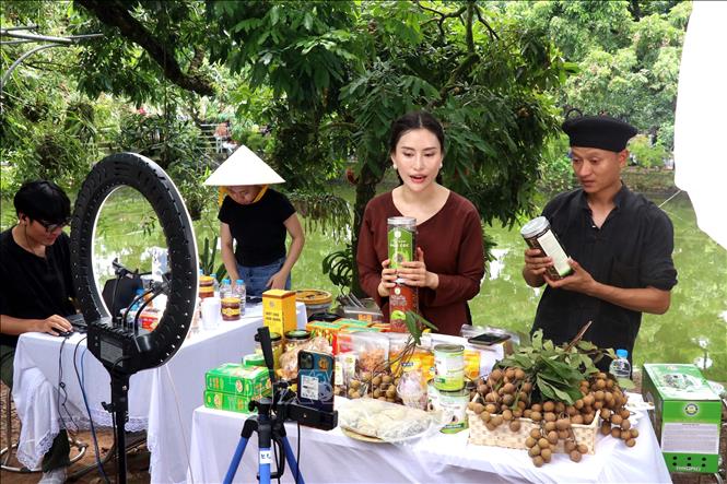 Mở rộng cánh cửa thị trường 1 Chú thích ảnh