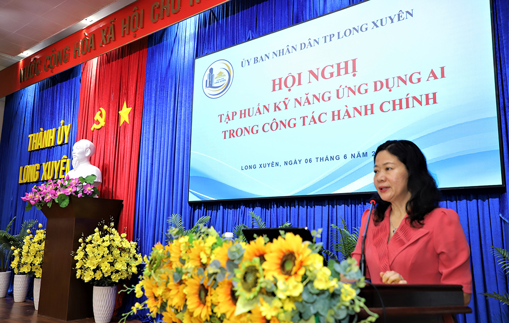 LX tập huấn kỹ năng ứng dụng AI trong công tác hành chính1
