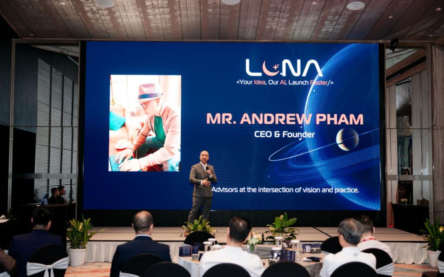 AI của người Việt có thể tạo Website trong phút chốc 2 Andrew Pham - CEO & Co-Founder Luna Base AI