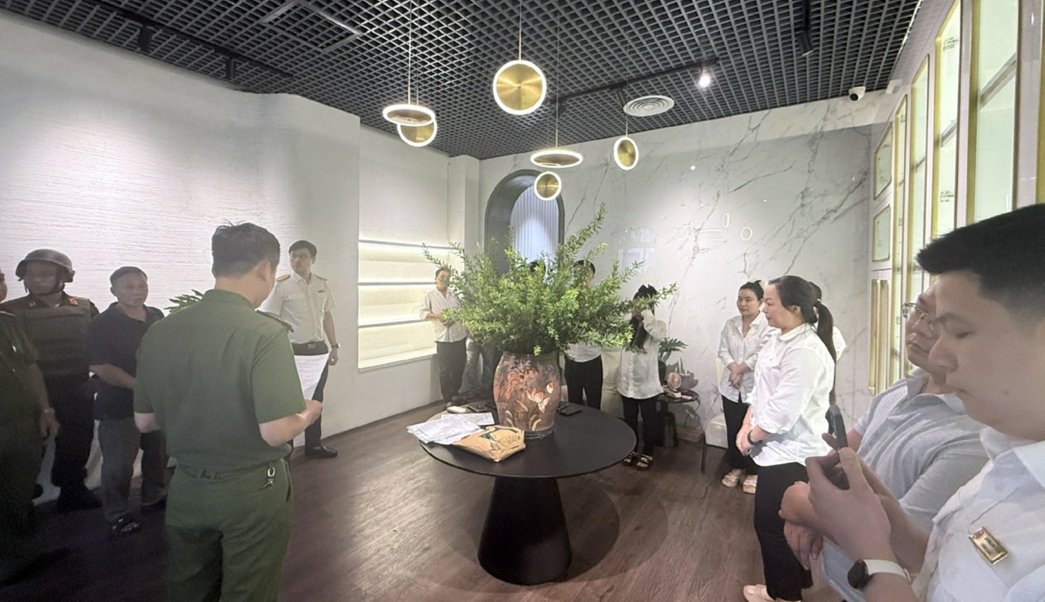 'Thương mại điện tử tiềm ẩn rủi ro, biến tướng tinh vi để trốn thuế' 1 anh chup man hinh 2025 06 23 luc 170237 1524