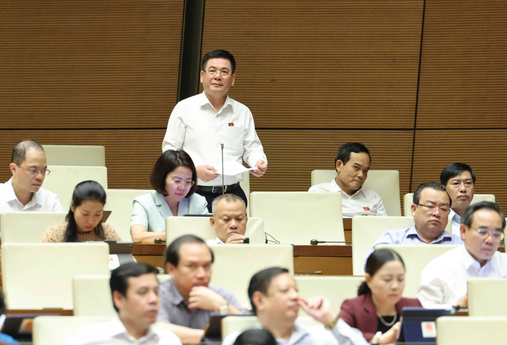 Bộ trưởng Nguyễn Hồng Diên trao đổi một số vấn đề liên quan đến ngành Công Thương tại Kỳ họp thứ 9 2 Bộ trưởng Bộ Công Thương Nguyễn Hồng Diên làm rõ một số vấn đề đại biểu Quốc hội quan tâm