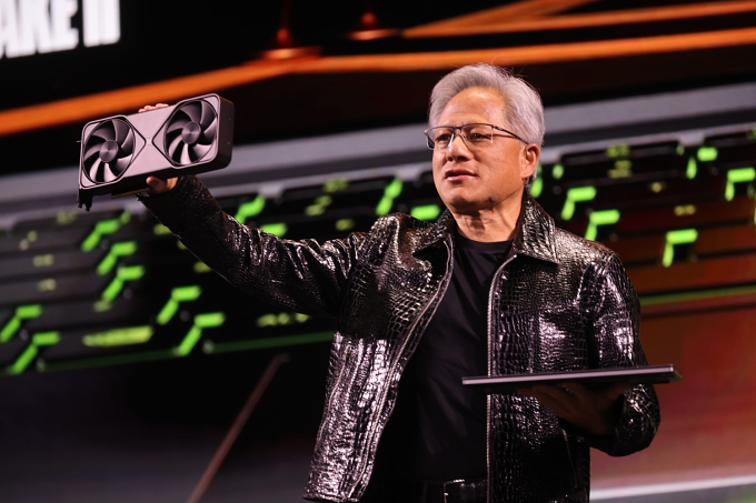 Các CEO công nghệ dùng AI thế nào trong đời thường 3 CEO Nvidia Jensen Huang tại một sự kiện của công ty đầu năm nay. Ảnh: Nvidia