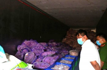 Điểm tin Pháp luật 13/06: Thu giữ hơn 11 tấn thịt lợn, thịt gà, xúc xích “bẩn”