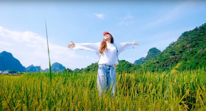 Hồ Ngọc Hà được Sở Văn hóa, Thể thao và Du lịch Quảng Bình mời quảng bá quê hương 'Quảng Bình - Đến để yêu'