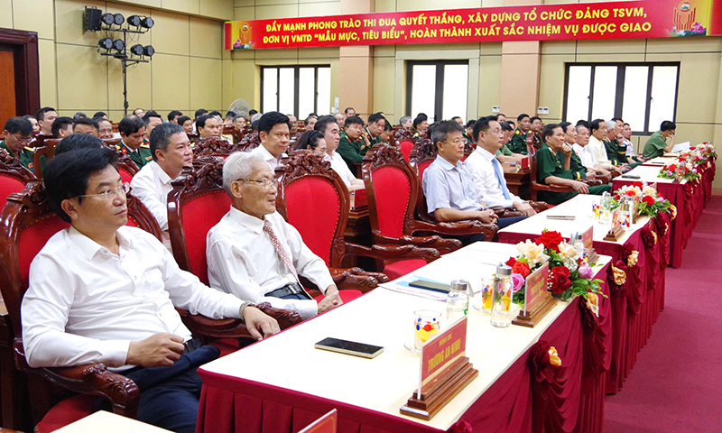 Đại biểu dự lễ kỷ niệm.