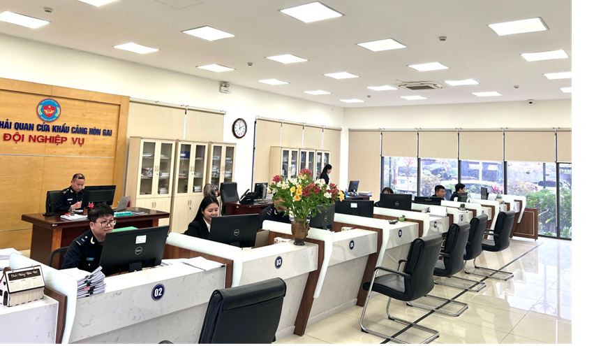 Hoạt động nghiệp vụ tại Hải quan cửa khẩu cảng Hòn Gai