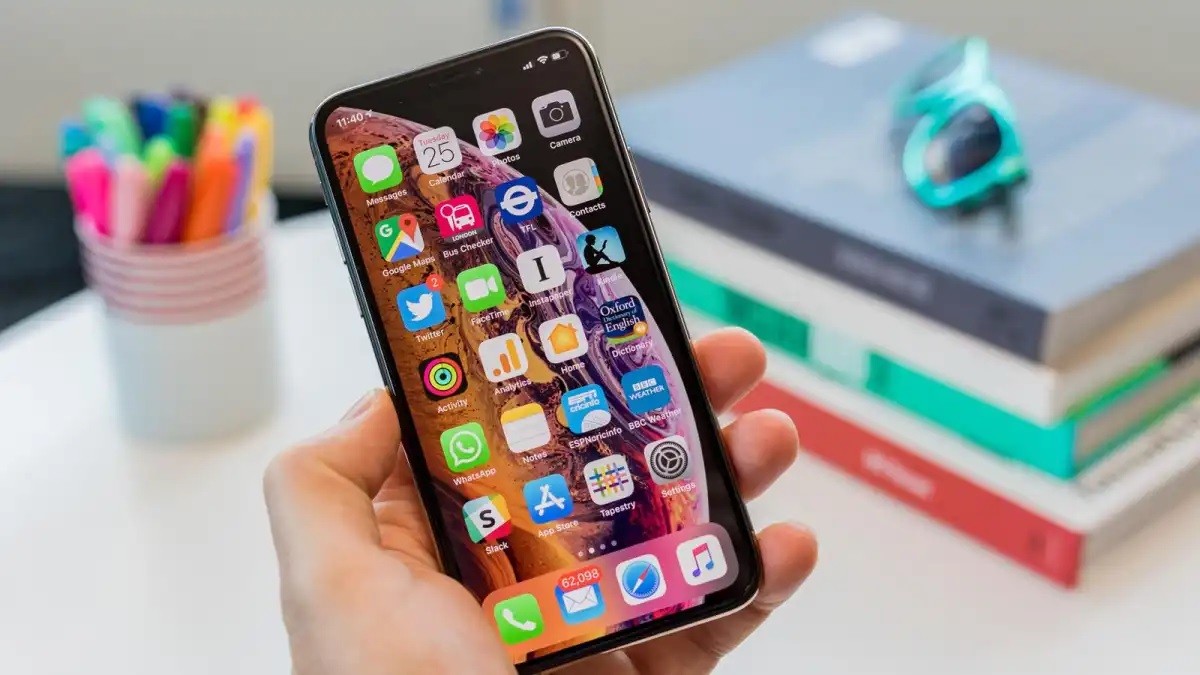 Đây là chiếc iPhone rẻ bằng nửa iPhone 11 nhưng ngon hơn, sẵn hàng, camera xịn hơn iPhone 16 3 iphone-xs-t4-3-1681890975.jpg