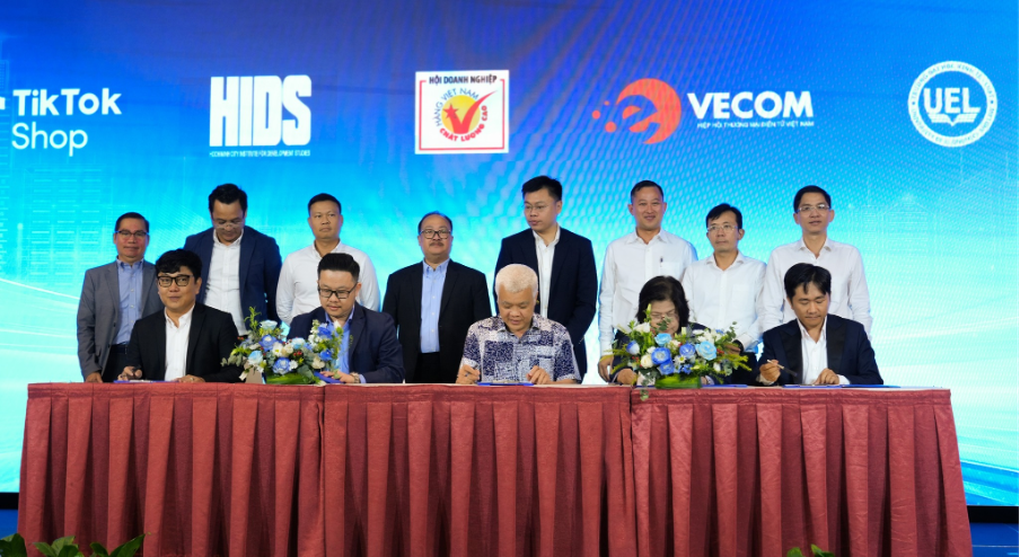 Trường Đại học Kinh tế - Luật tiên phong đào tạo Thạc sĩ Thương mại điện tử - 1 Trường Đại học Kinh tế - Luật tiên phong đào tạo Thạc sĩ Thương mại điện tử - 1