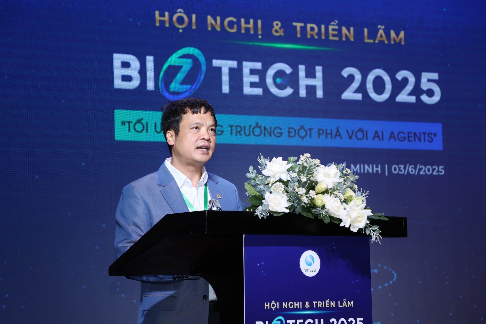Người lao động xin việc cần biết sử dụng AI 1 ong-nguyen-van-khoa-chu-tich-vinasa-phat-bieu-khai-mac-ai.jpg
