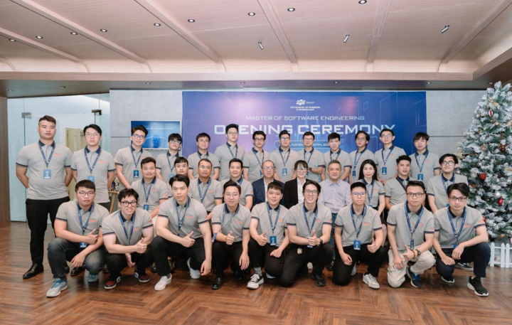 Lợi ích khi sở hữu bằng Thạc sĩ Công nghệ Thông tin định hướng AI 2 Lợi ích khi sở hữu bằng Thạc sĩ Công nghệ Thông tin định hướng AI - 2