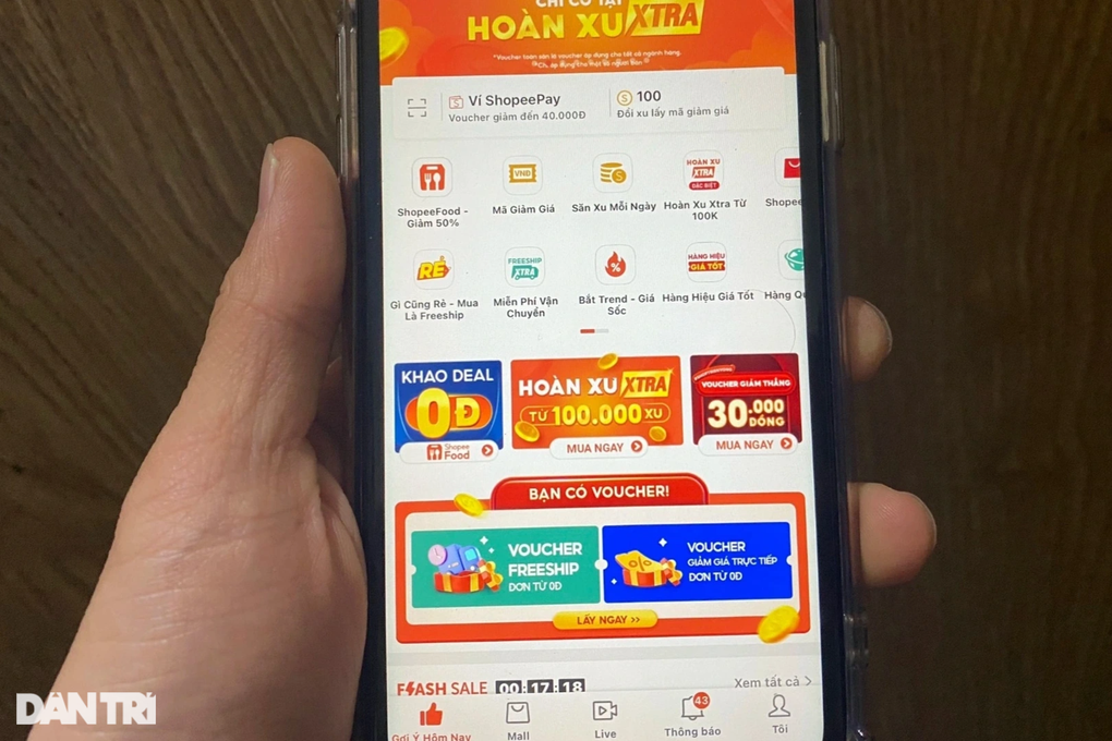 Shopee thu phí hạ tầng 3.000 đồng/đơn, người bán lo phải gánh chi phí lớn - 2 Shopee thu phí hạ tầng 3.000 đồng/đơn, người bán lo phải gánh chi phí lớn - 2