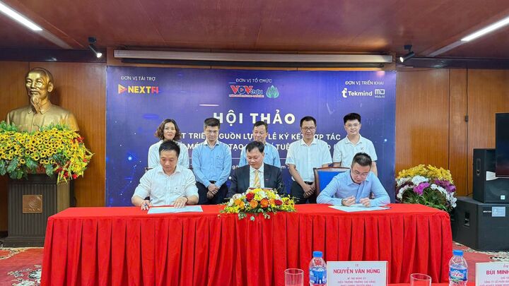 Trí tuệ nhân tạo AI có thể giống nhau, nhưng người dùng tạo ra khác biệt 4 Lễ ký kết hợp tác chiến lược giữa VOVedu, Tekmind và YESI.