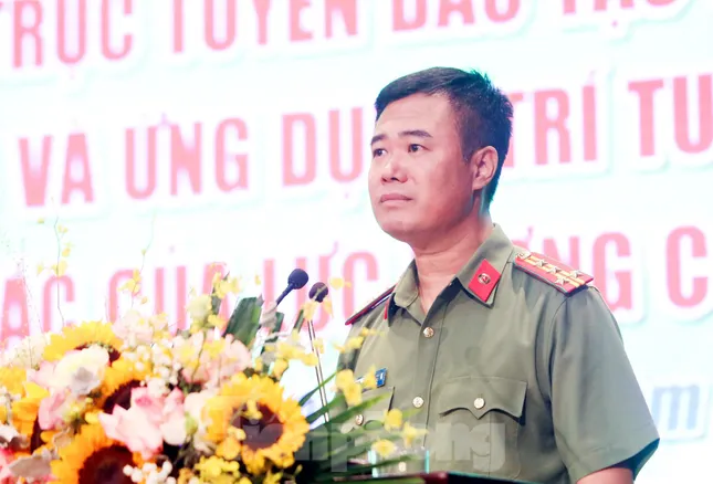 Hà Nội: Hơn 7.000 cán bộ, chiến sĩ hoàn thành khóa học ứng dụng AI ảnh 4