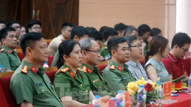 Hà Nội: Hơn 7.000 cán bộ, chiến sĩ hoàn thành khóa học ứng dụng AI ảnh 1