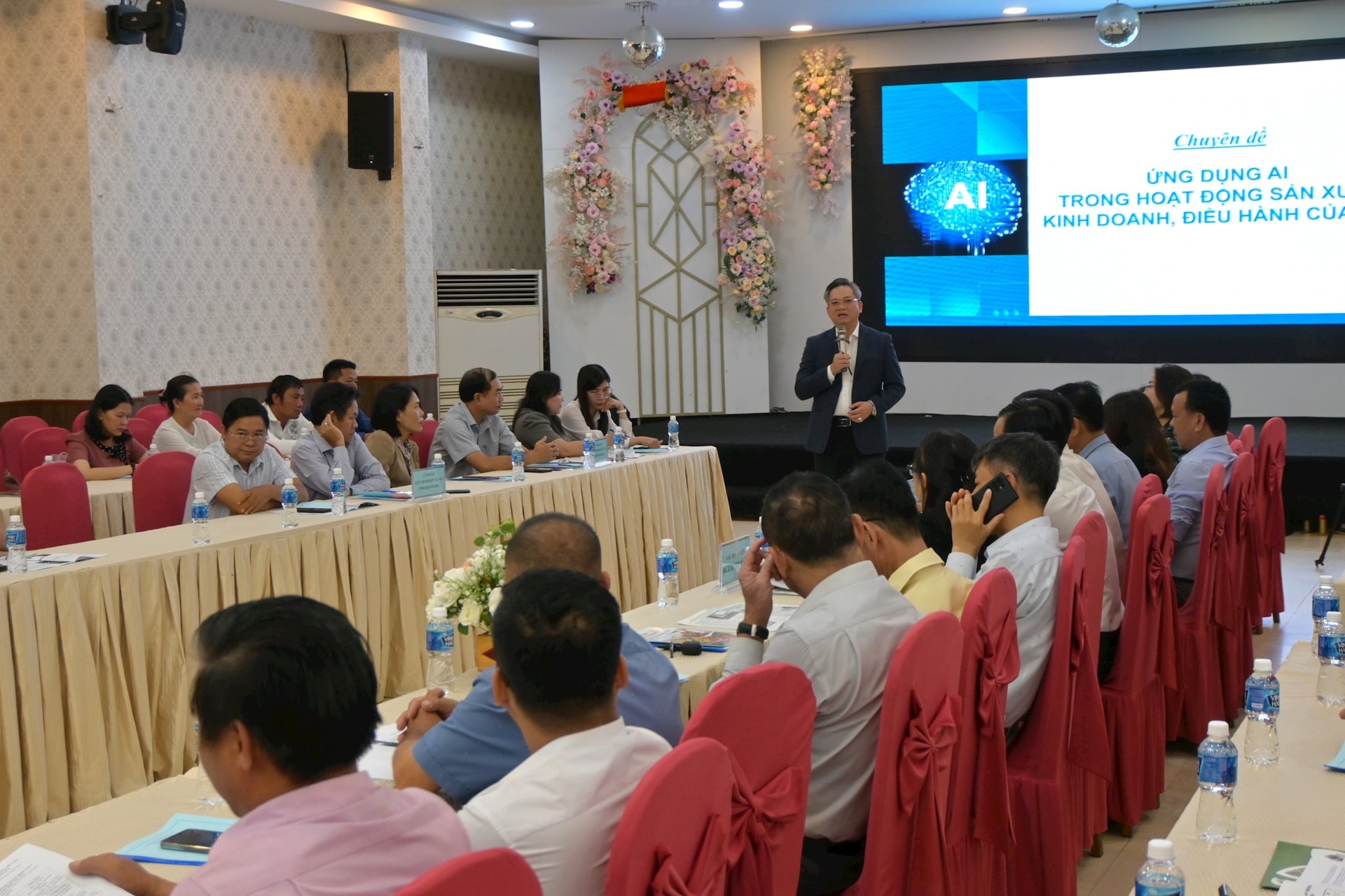 Ứng dụng AI trong quản trị, điều hành hợp tác xã 5 van_1012.jpg