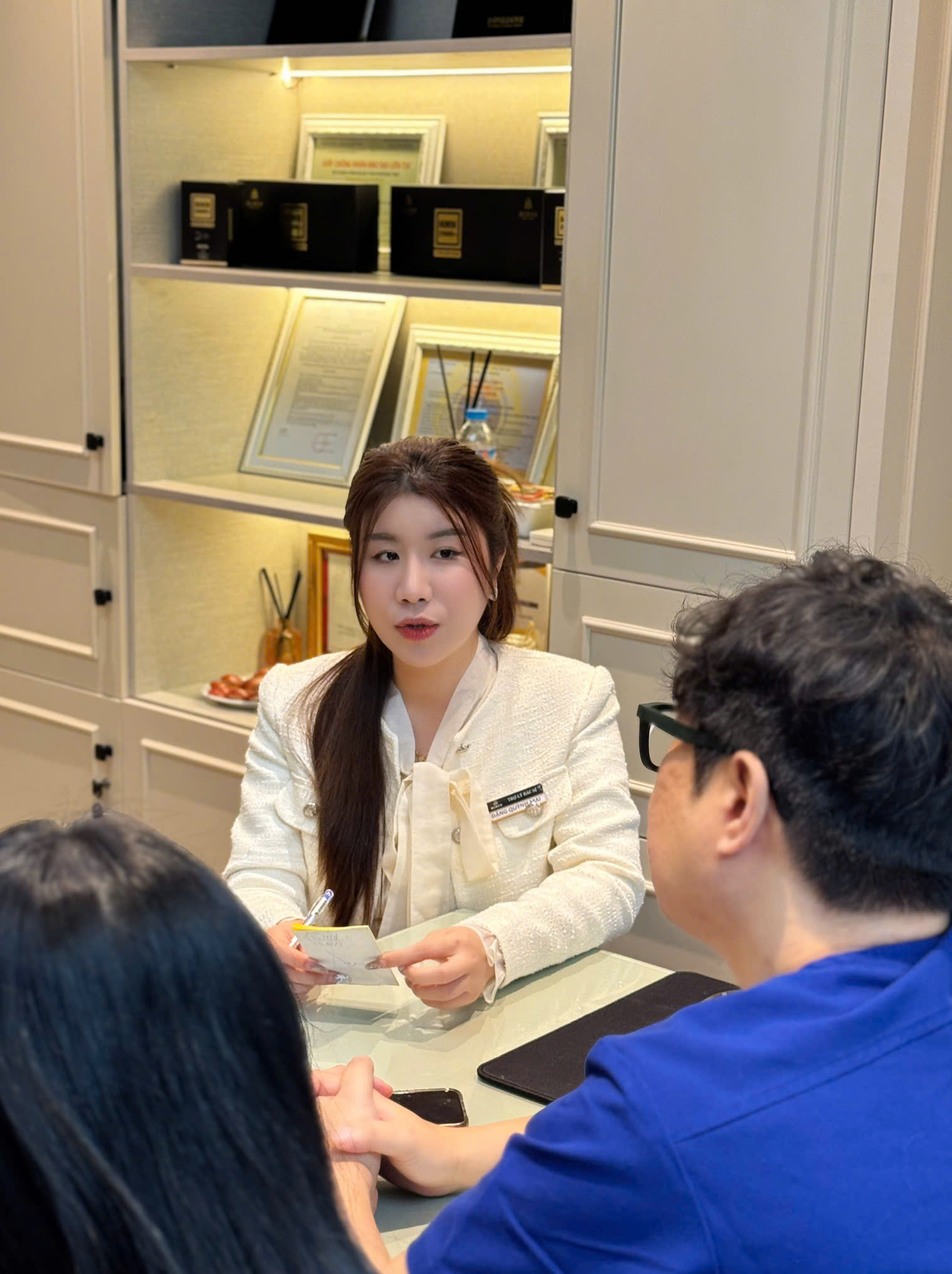 Ngành ngôn ngữ đang khủng hoảng: AI dạy, nói, dịch quá nhanh - 4 năm học chưa chắc bằng 30 giây tra app!- Ảnh 5. Ngành ngôn ngữ đang khủng hoảng: AI dạy, nói, dịch quá nhanh - 4 năm học chưa chắc bằng 30 giây tra app!- Ảnh 5.