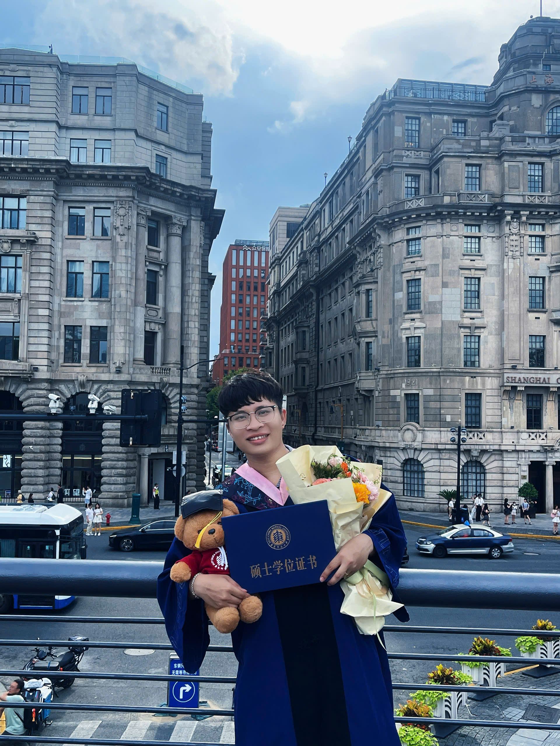 Ngành ngôn ngữ đang khủng hoảng: AI dạy, nói, dịch quá nhanh - 4 năm học chưa chắc bằng 30 giây tra app!- Ảnh 3. Ngành ngôn ngữ đang khủng hoảng: AI dạy, nói, dịch quá nhanh - 4 năm học chưa chắc bằng 30 giây tra app!- Ảnh 3.