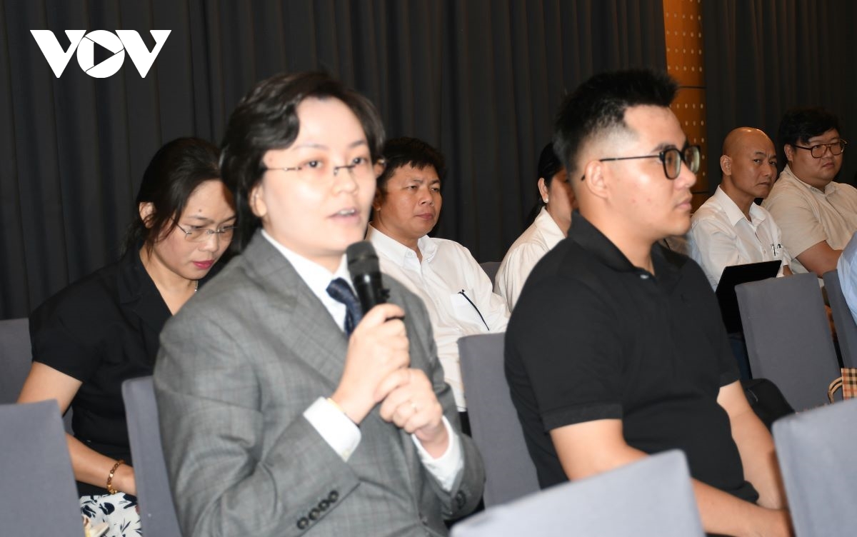can co nguoi chiu trach nhiem chat luong hang thuong mai dien tu xuyen bien gioi hinh anh 2