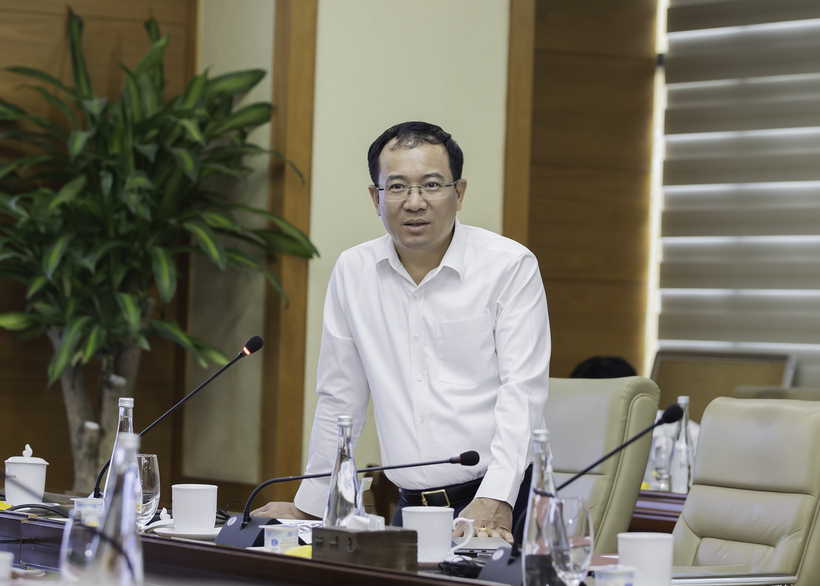 Agribank tổ chức Hội thảo "AI và chiến lược xây dựng lộ trình AI" 1 Phó Tổng Giám đốc Agribank Đoàn Ngọc Lưu phát biểu khai mạc Hội thảo.