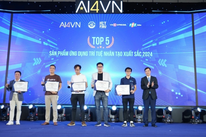 OmiBot, giải pháp ứng dụng AI của MP Transformation được vinh danh tại Ngày hội Trí tuệ nhân tạo Việt Nam AI4VN 2024. Ảnh: MPT