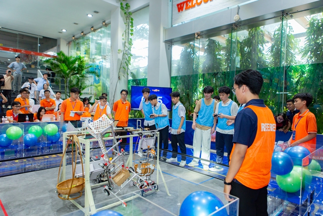 FPTU AI & Robotics Challenge 2025: Học sinh THPT  chinh phục sân chơi công nghệ - Ảnh 2.