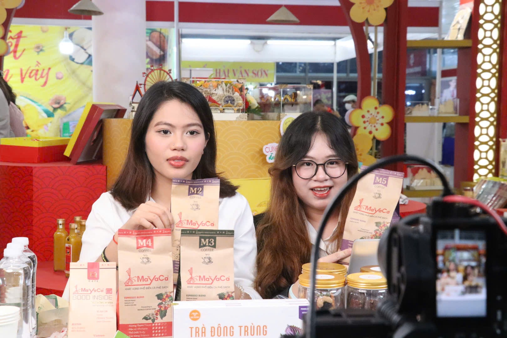 Tuần lễ Thương mại số và kết nối vùng 1 Tuần lễ giúp đẩy mạnh chuyển đổi số, phát triển thương mại điện tử và thanh toán không dùng tiền mặt. Ảnh: TRẦN TRÚC