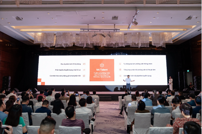 Nền tảng 1Office tích hợp AI Agents do người Việt phát triển 2 AI Talent – một trong những AI Agent được ra mắt tại sự kiện. Ảnh: 1Office