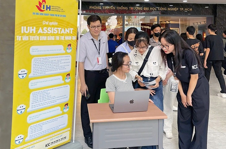 Bùng nổ chatbot AI tư vấn xét tuyển đại học 1 2378405 2378404 0d6864bbbc52911f75edfab749020604 10231114