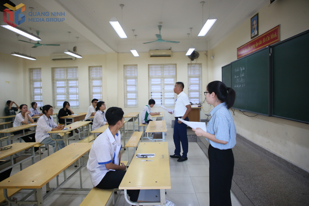 Quảng Ninh thuộc tốp 10 toàn quốc về điểm trung bình 7 môn thi tốt nghiệp THPT năm 2025 1 2379092 2370873 wtm 42781cb35161c8d2f6daf9bbdc5a518a 18121015