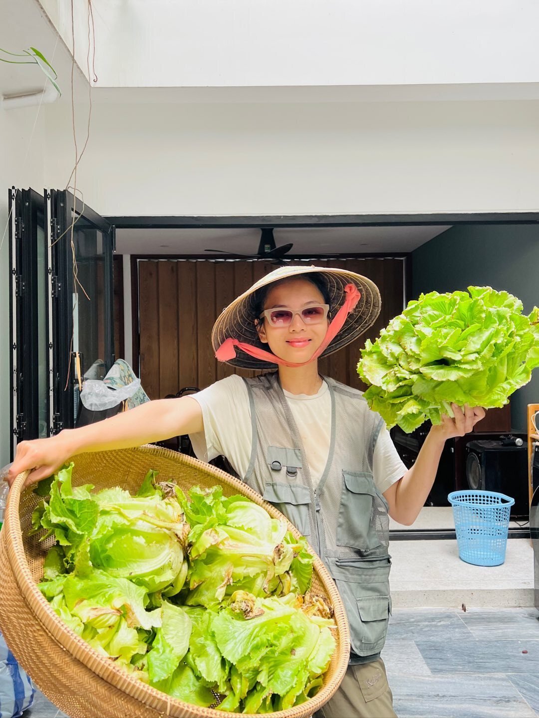 Mê mẩn khu vườn sân thượng đẹp 'như vẽ bằng AI' của mẹ đảm Đà Nẵng 19 Mê mẩn khu vườn sân thượng đẹp 'như vẽ bằng AI' của mẹ đảm Đà Nẵng - 22