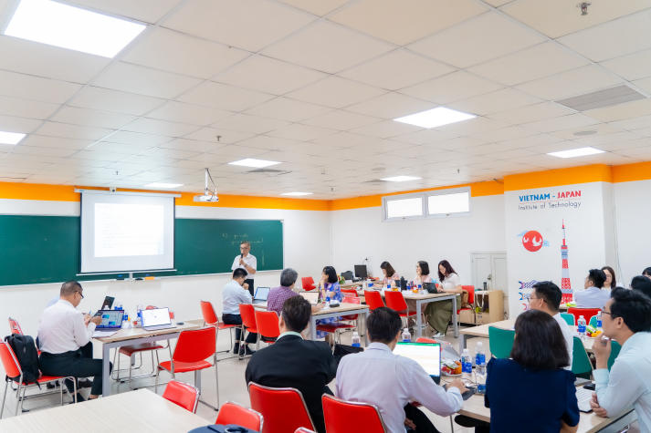 Tăng cường ứng dụng trí tuệ nhân tạo vào đào tạo giáo dục sau đại học tại HUTECH 1 Tăng cường ứng dụng trí tuệ nhân tạo vào đào tạo giáo dục sau đại học tại HUTECH 9