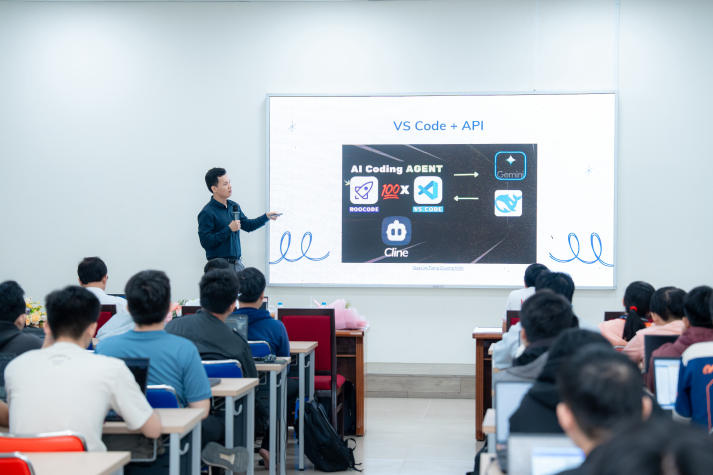 Sinh viên Công nghệ thông tin HUTECH nâng cao kỹ năng ứng dụng AI vào lập trình 66
