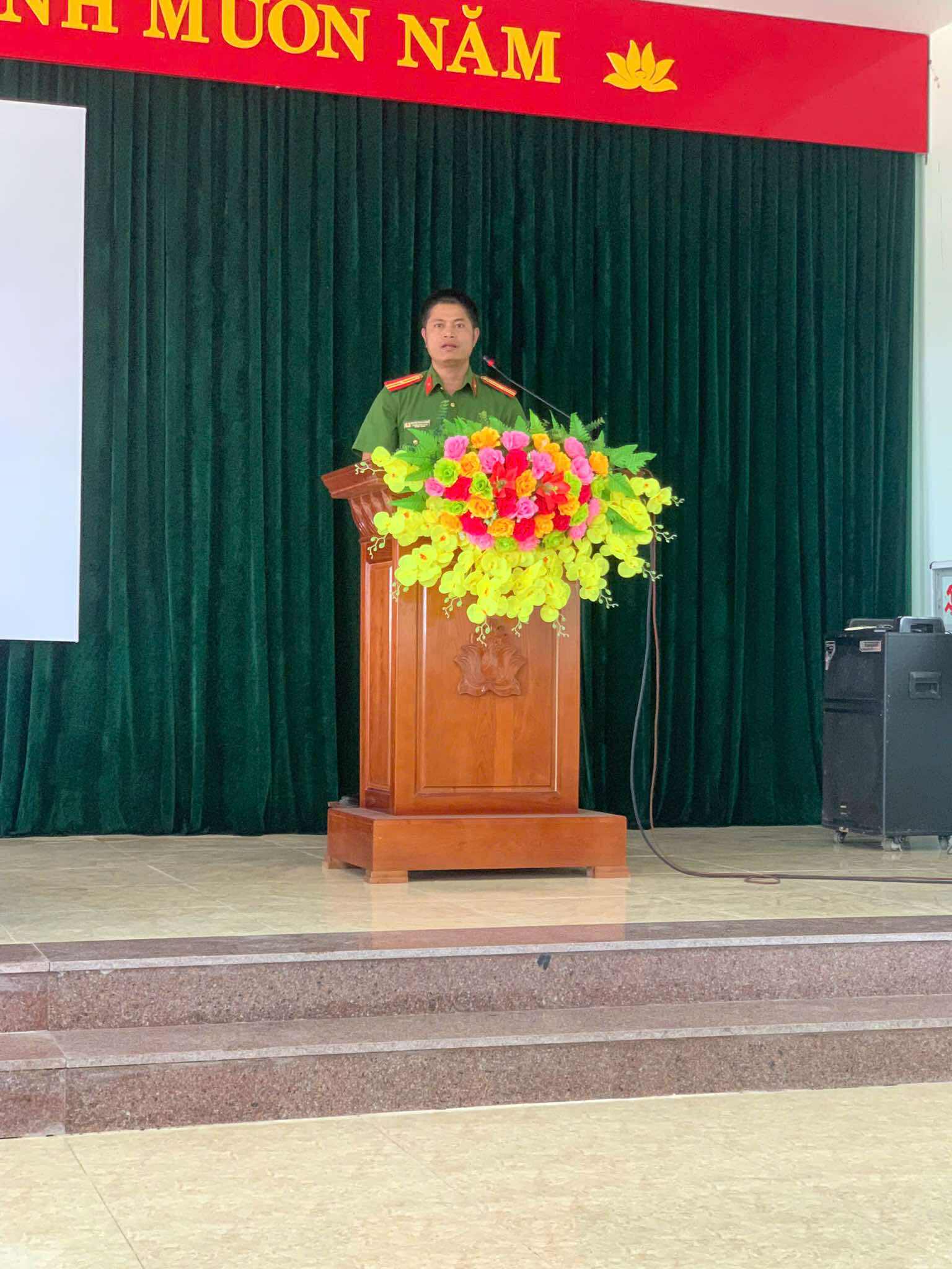 CAX Le Thuy giao ban to ANTT 01.5.7.2025