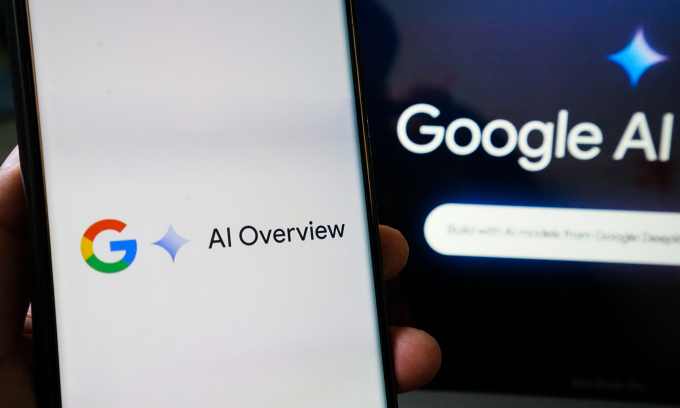 Giao diện AI Overviews của Google hiển thị trên smartphone. Ảnh: Bảo Lâm