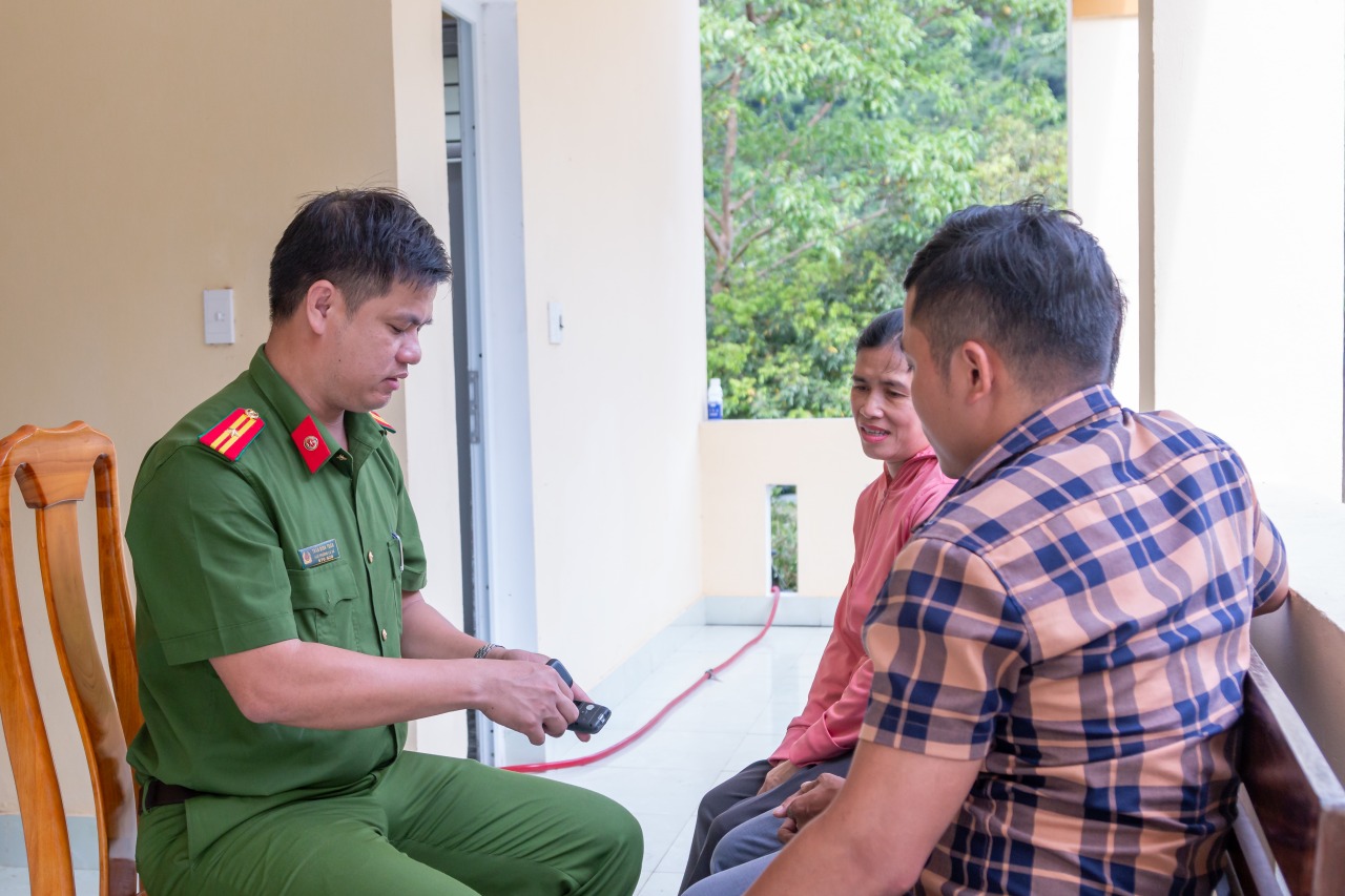 Công an xã Trường Sơn triển khai tổ chức bộ máy chính quyền 02 cấp, chủ động phục vụ Nhân dân. 3 IMG 9297