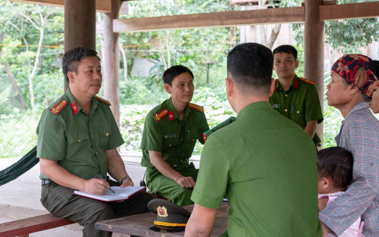 Công an xã Trường Sơn triển khai tổ chức bộ máy chính quyền 02 cấp, chủ động phục vụ Nhân dân. 4 IMG 9377