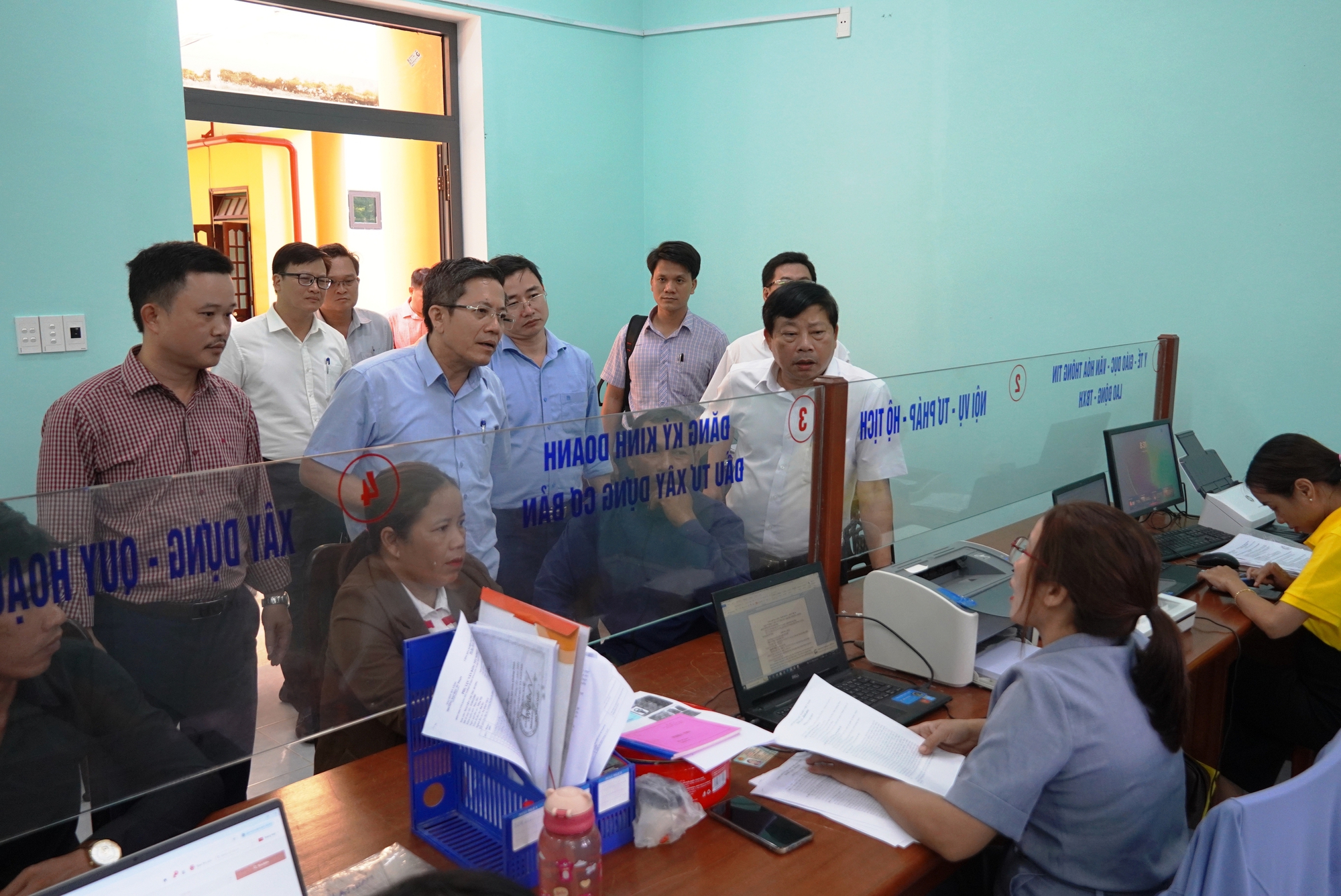 Đà Nẵng ứng dụng AI, giải đáp nhanh hơn 2.100 thủ tục hành chính- Ảnh 2.