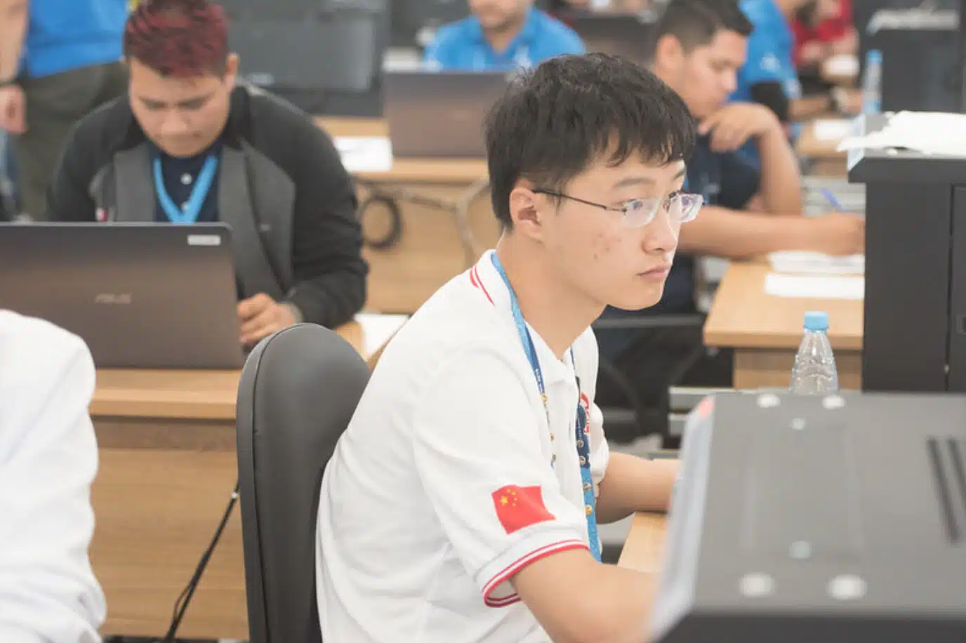 Trung Quốc đào tạo AI qua mô hình học gọn, hiệu quả cao 1 Ảnh chụp Màn hình 2025-07-03 lúc 23.33.48