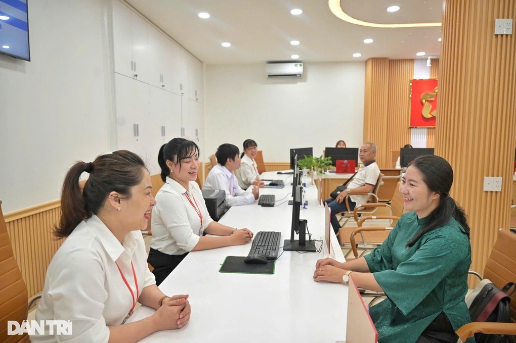 Chuyển đổi số giúp TPHCM nâng cao chất lượng vận hành chính quyền 2 cấp - 2 Chuyển đổi số giúp TPHCM nâng cao chất lượng vận hành chính quyền 2 cấp - 2