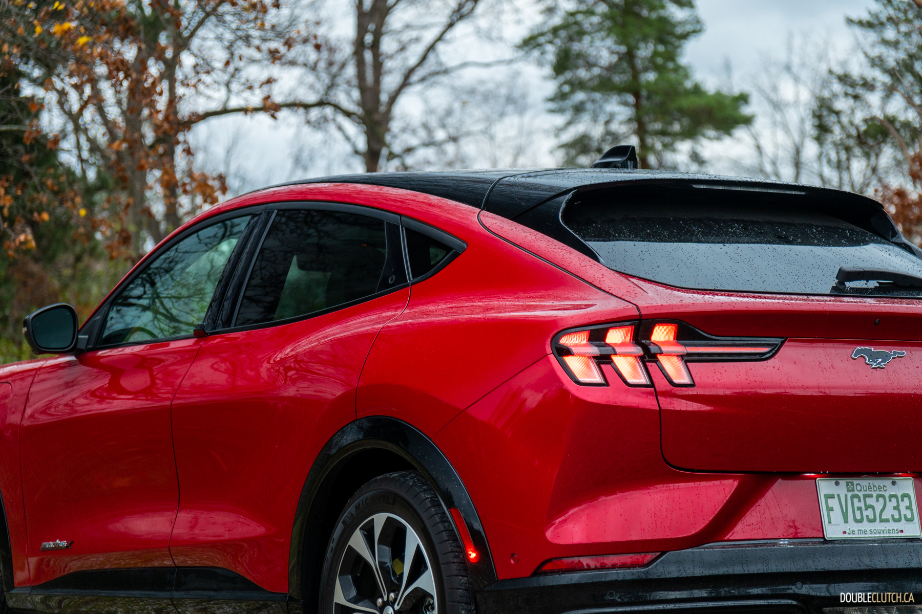 Đây là bản Ford Mustang Mach-E sắp bán tại Việt Nam: Diện mạo khác xe nhập tư, pin khủng, đầy bình có thể chạy Hà Nội - Quảng Bình- Ảnh 9. Đây là bản Ford Mustang Mach-E sắp bán tại Việt Nam: Diện mạo khác xe nhập tư, pin khủng, đầy bình có thể chạy Hà Nội - Quảng Bình- Ảnh 9.